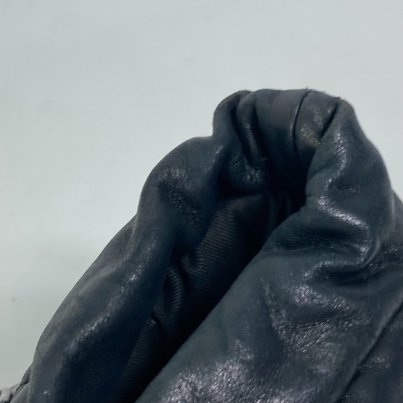 CHANEL Black Shoulder Bag - Picture 10 of 15